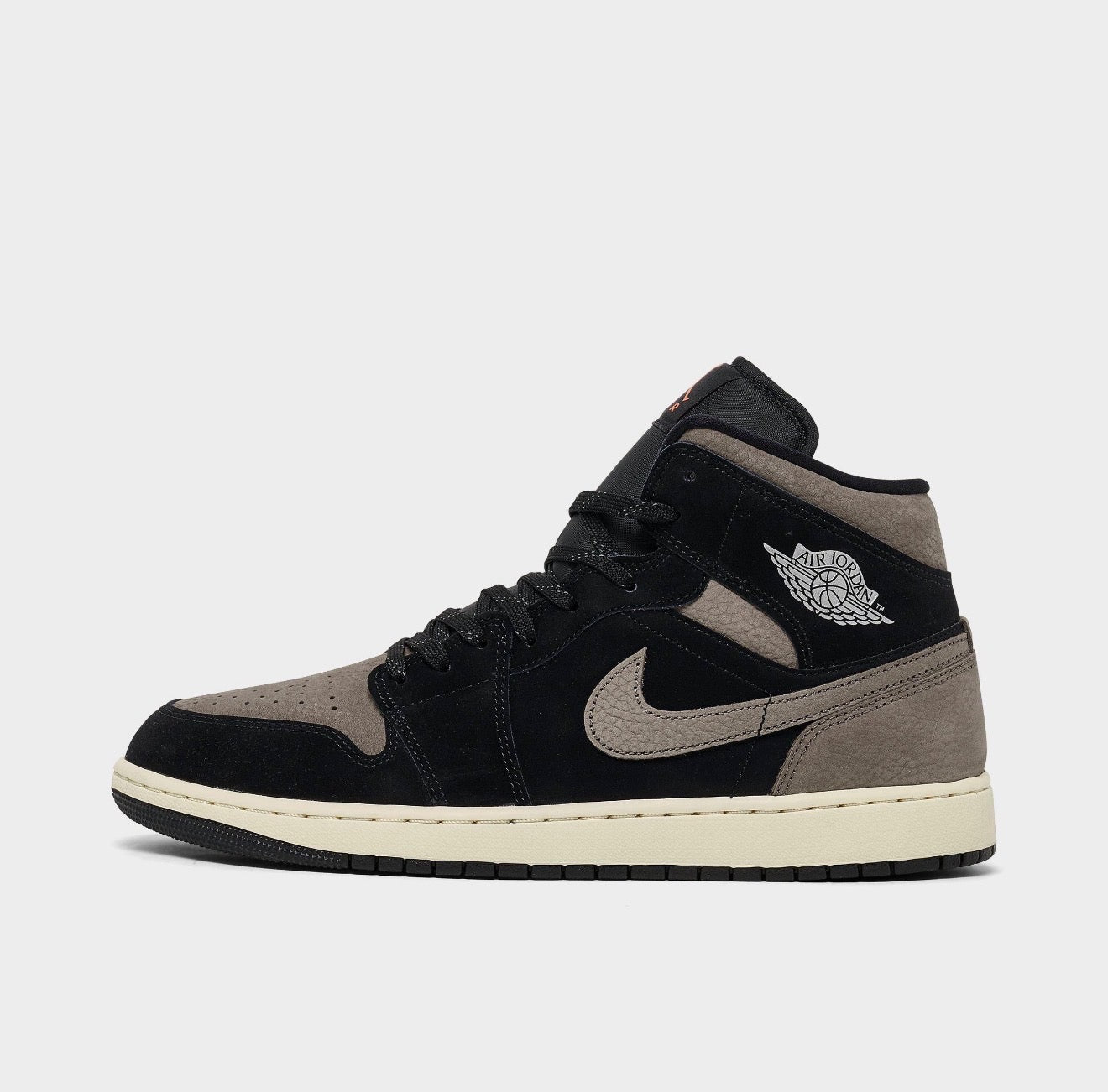 AIR JORDAN 1 MID SE CASUAL