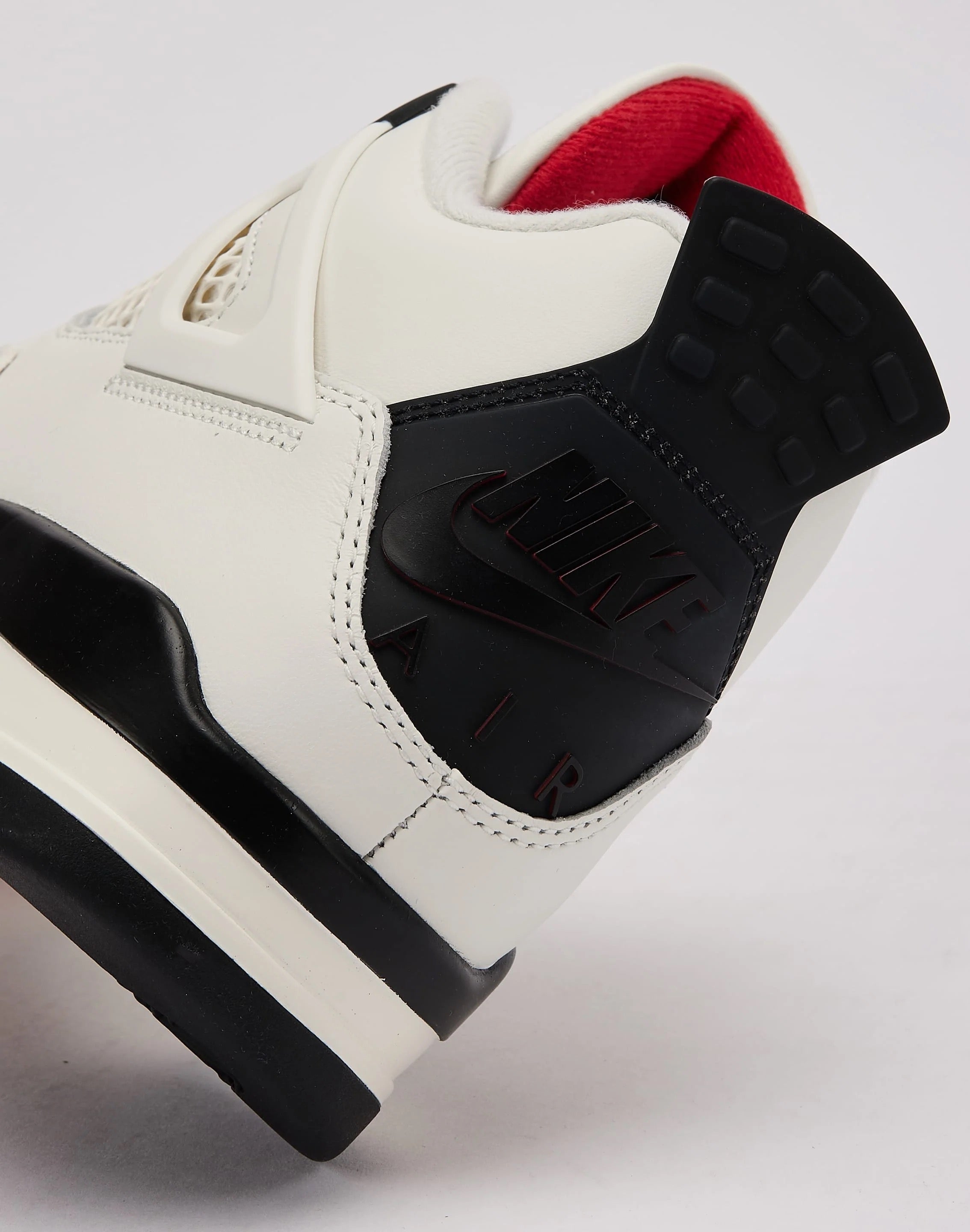 AIR JORDAN 4 RETRO FLIGHT CLUB