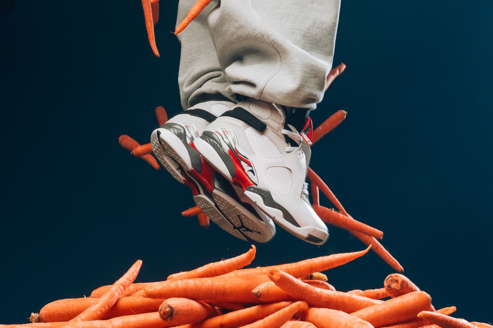 Men's Air Jordan 8 Retro 'Bugs Bunny'