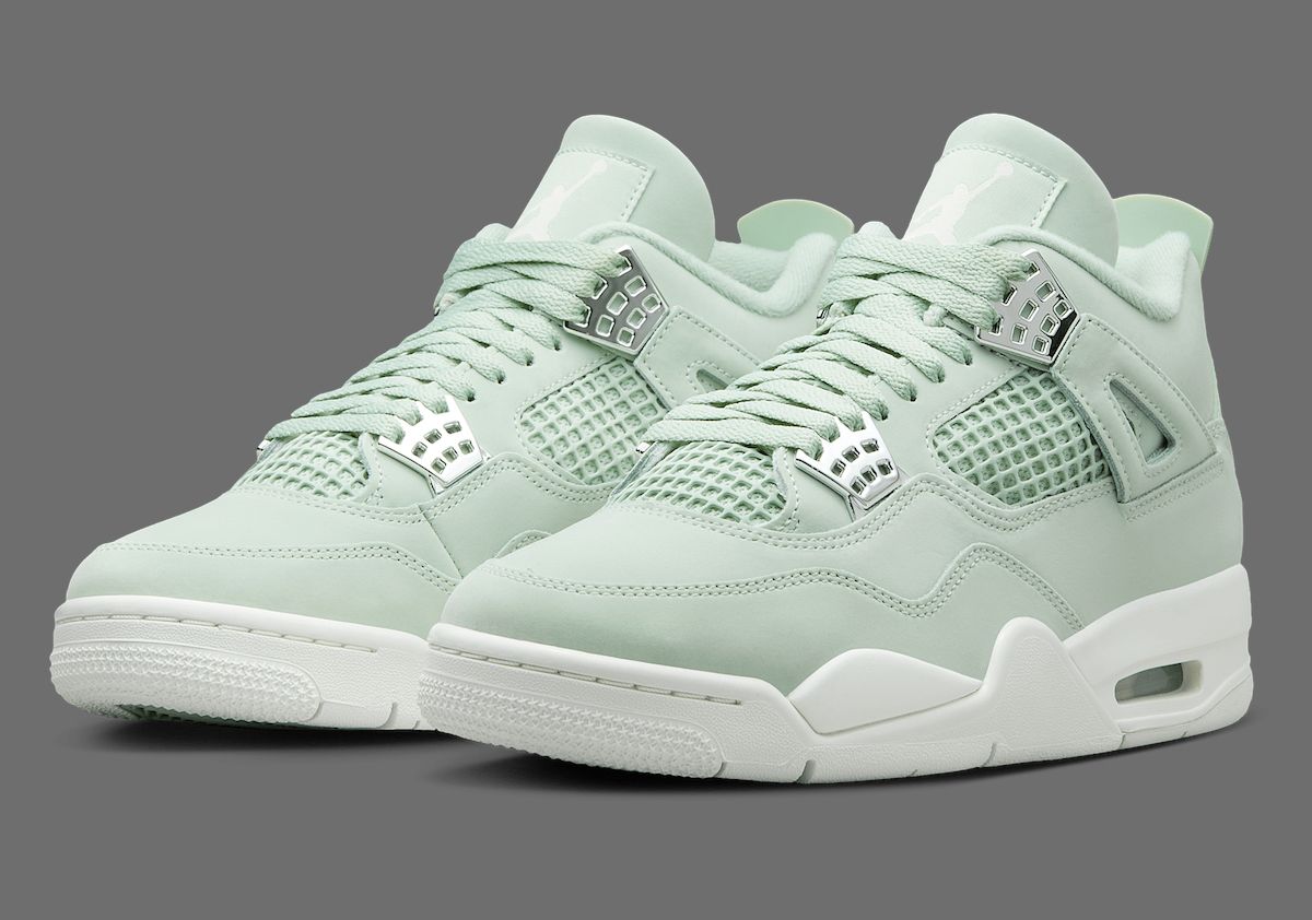 Women's Air Jordan 4 Retro