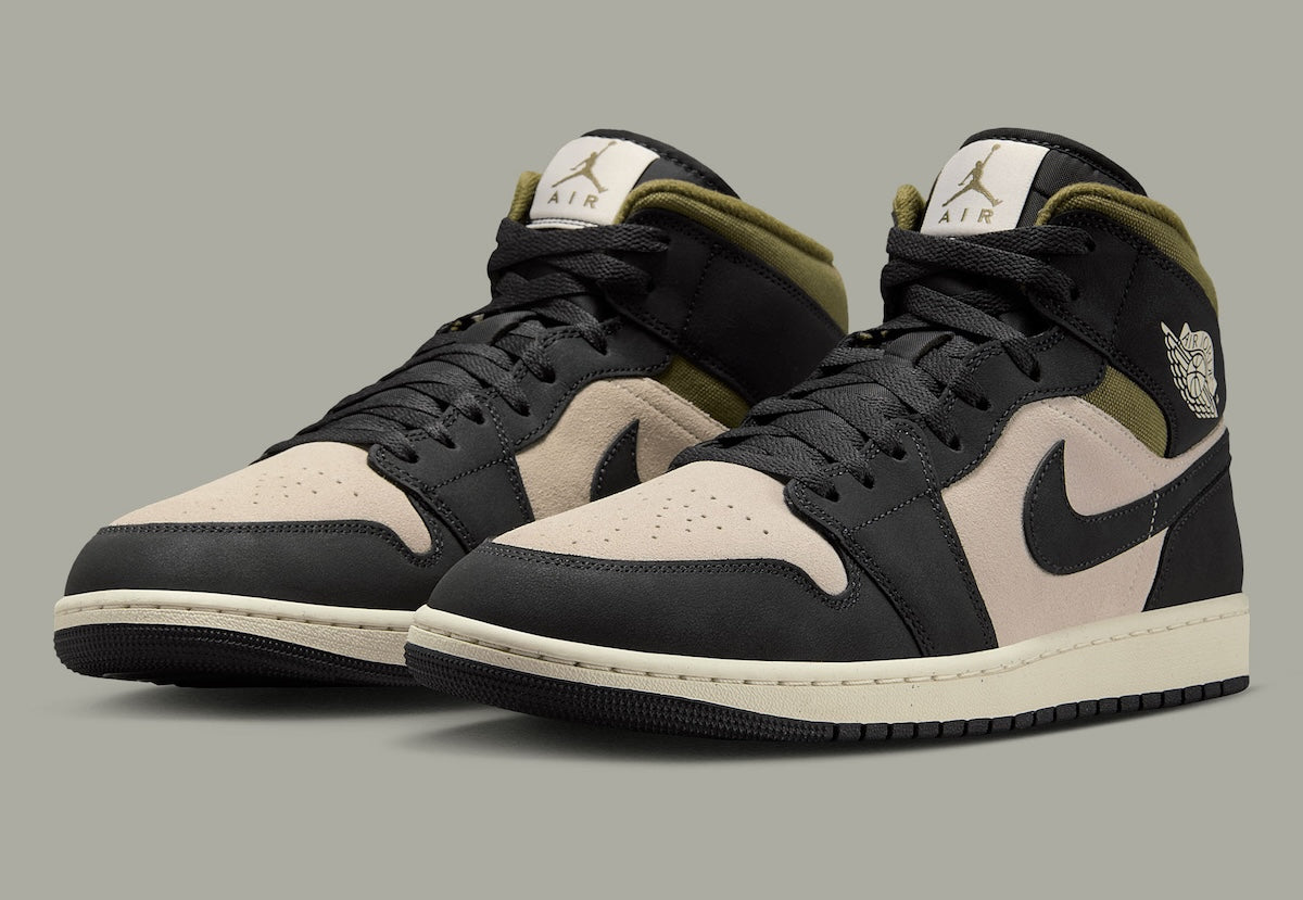 AIR JORDAN 1 GETS A CANVAS