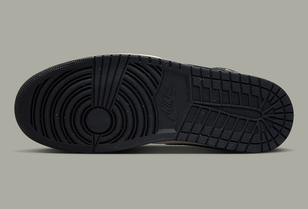 AIR JORDAN 1 GETS A CANVAS
